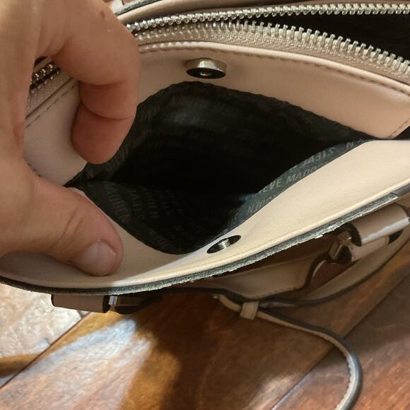 Steve Madden Crossbody Handbag Dusty Pink - Picture 9 of 10